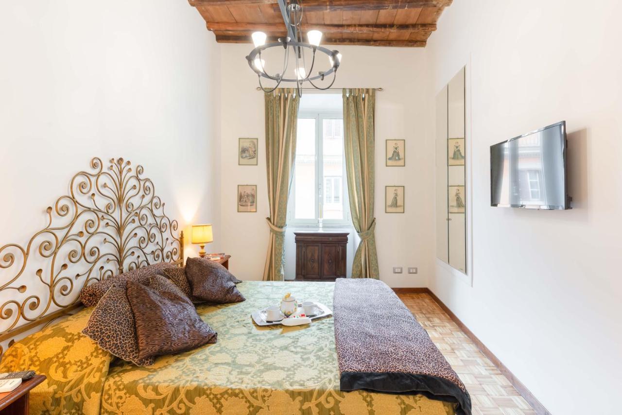Sistina House Style X 6 Apartment Rome